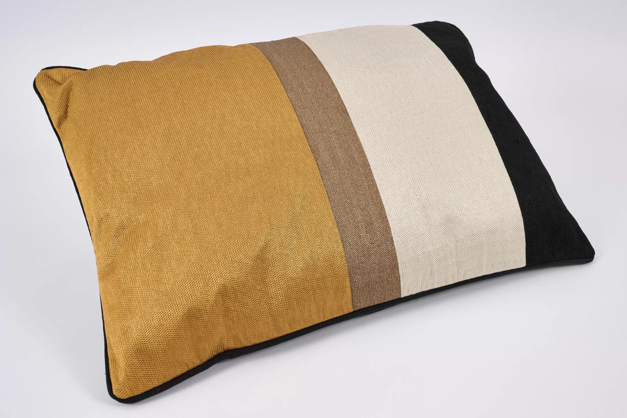 Flamant Huishoudelijke Textiel | Kubo, Kussen, Model 2