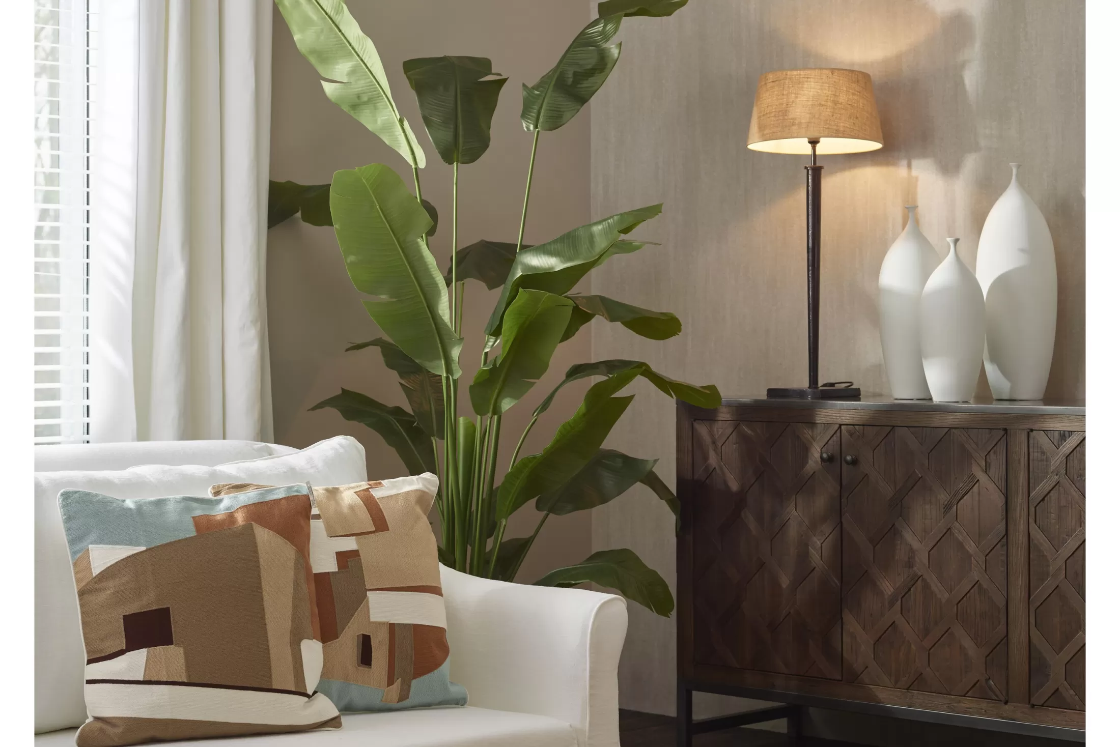 Flamant Decoratie | Regina, Vaas, Keramiek, Wit, Model 3