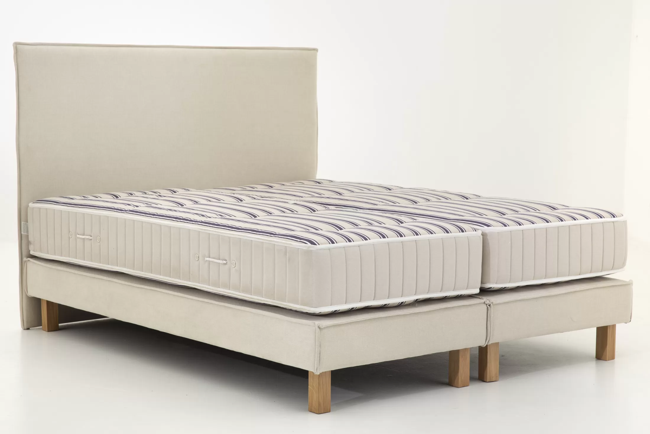Flamant Bedden | Sandrine, Tweepersoonsbed, Met Hoofdeinde, Fix, 160 Cm